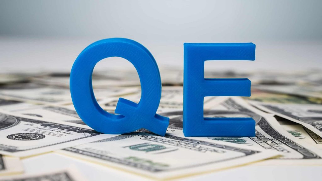 QE là gì? Ưu nhược điểm và ảnh hưởng từ nới lỏng định lượng QE