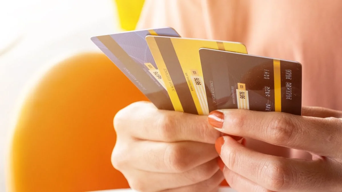 thẻ VISA là gì
