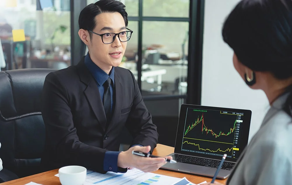 Phát hành công khai lần đầu
